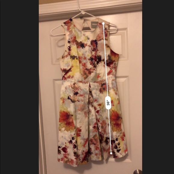 Abstract Floral Print Dress - Picture 7 of 8